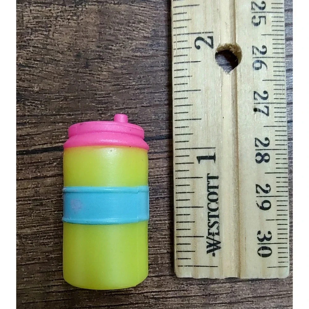LOL Suprise Doll Toy Yellow Pink Top Bottle Accessory Lola Pet Z1